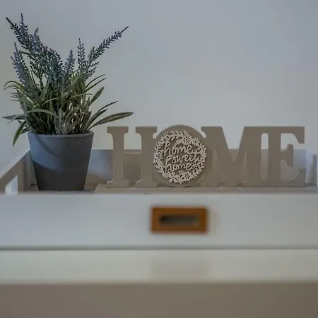 Διαμέρισμα In *